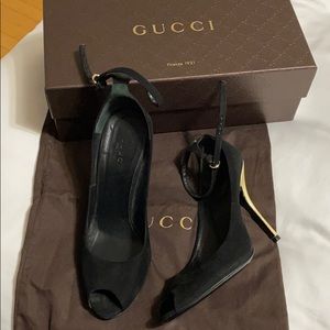 Gucci suede sandals